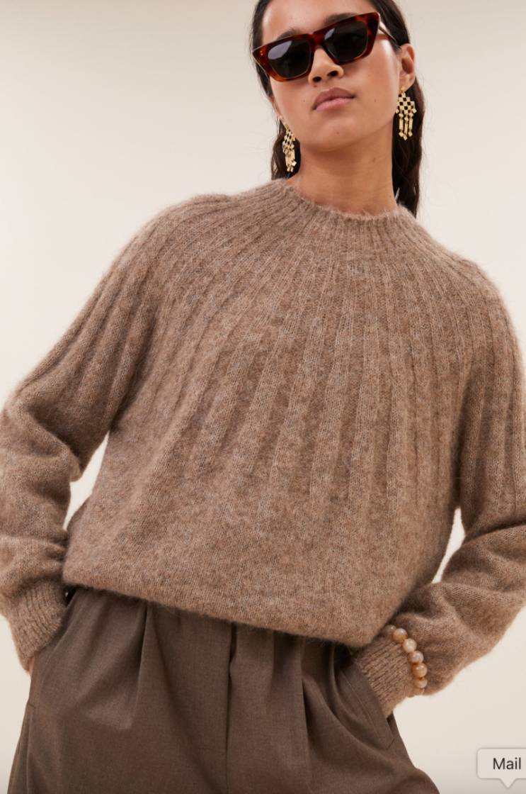 Zoe pullover Biscuit melee